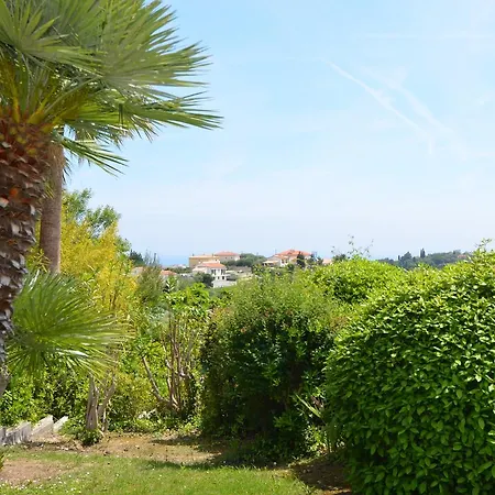 Apartment 6 Personnes Avec Terrasse Et Piscine Quartier Fabron A